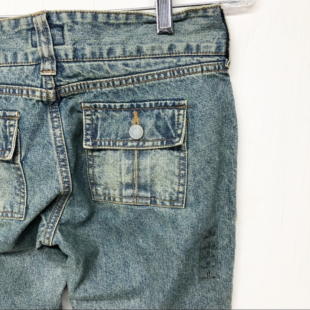 Abercrombie & Fitch Vintage Blast Cropped Jeans - Picture 7 of 8